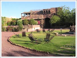 Fort Chanwa, Luni